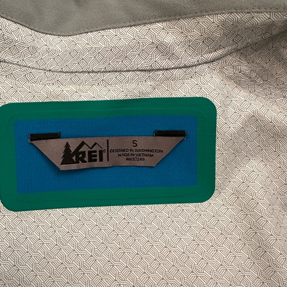 REI Co-op Talusphere Rain Jacket - Women's - small - Picture 4 of 5